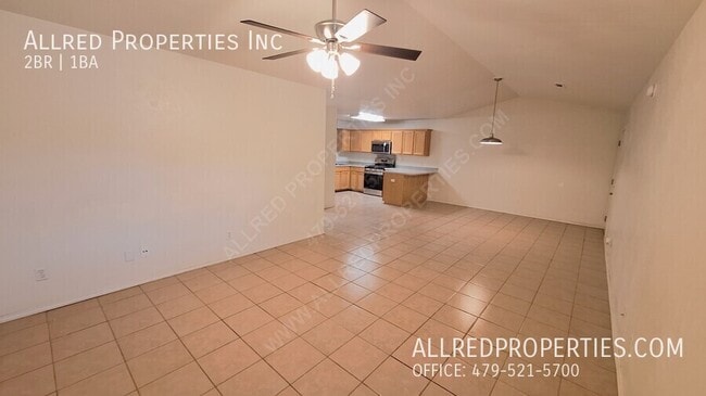 Foto del edificio - 2697 N Center St