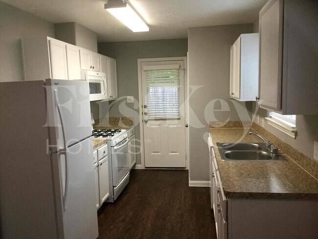 Foto del edificio - 14918 Huntington Willow Ln