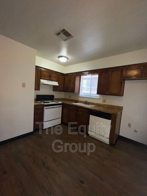 Foto del edificio - 2034 South Tracy Court