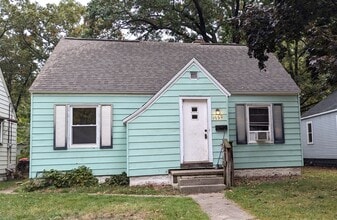Building Photo - 1950 Dyson St