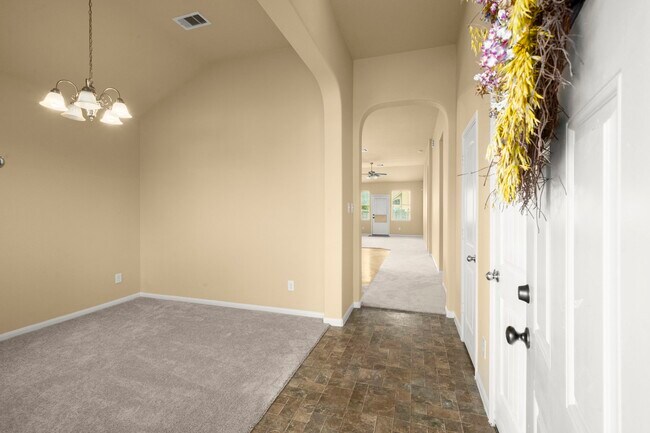 Foto del edificio - 2313 Shady Tree Ln