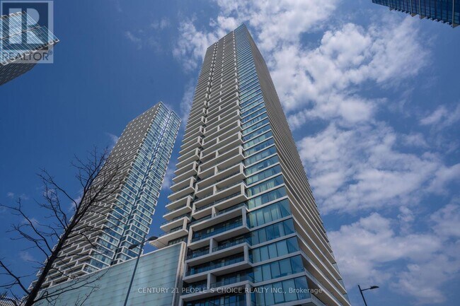 Building Photo - 950-950 Portage Pkwy