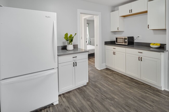 Foto del edificio - 1005-1007 N Aurora St, LLC