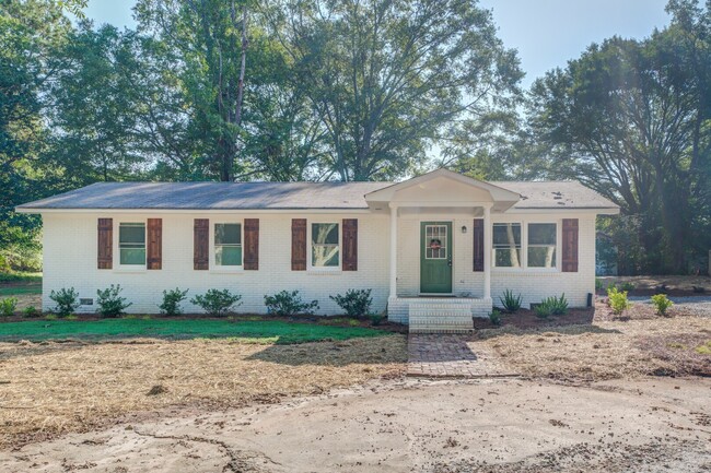 Building Photo - 1161 Hanover Dr