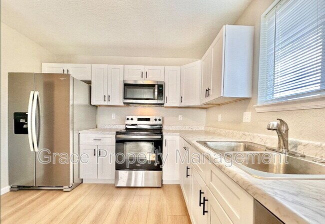 Building Photo - 3451 W 65th Ave