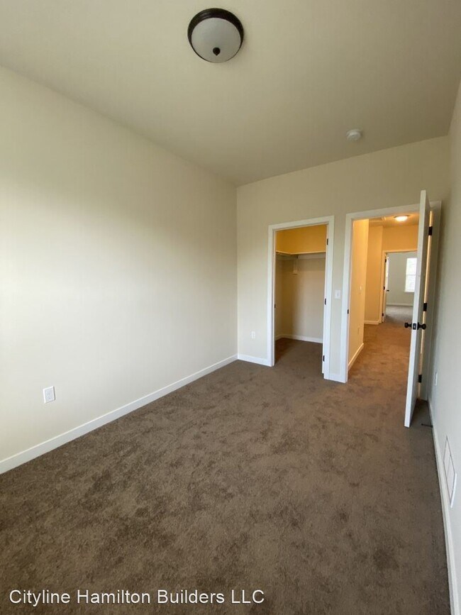 Building Photo - 3 br, 3 bath Apartment - 350 4Th Street
