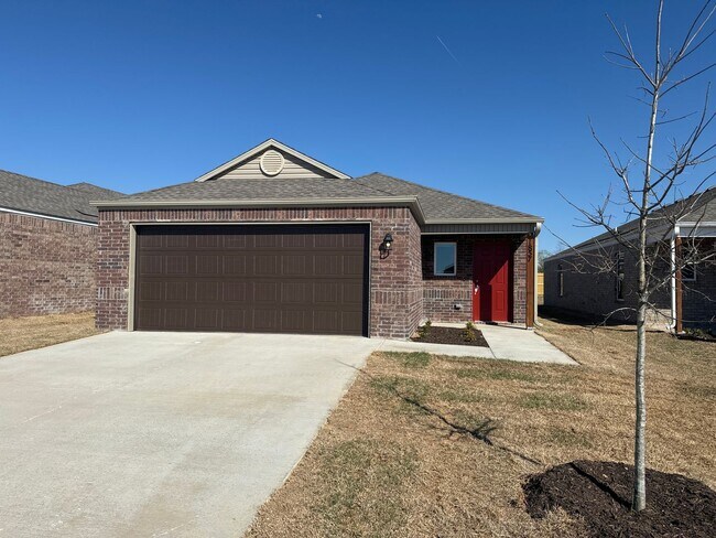 Building Photo - *Preleasing* NEW Three Bedroom | Two Bath ...