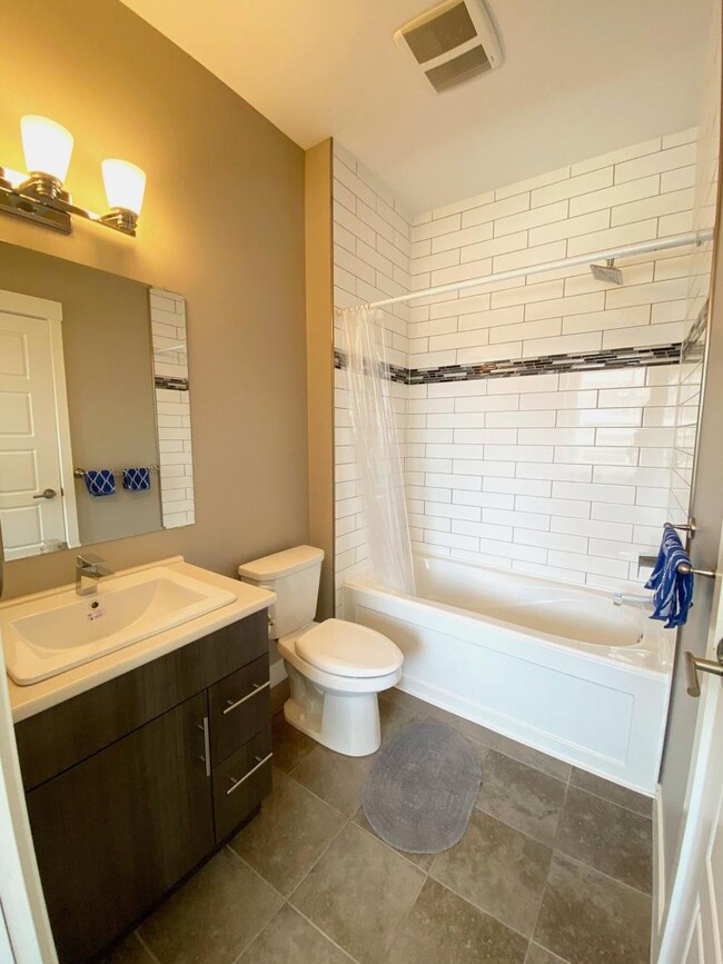 Building Photo - 2 bedroom in Kitimat BC V8C 2N9