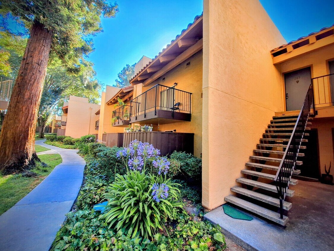 Primary Photo - Beautifully Remodeled Second Floor Condo A...