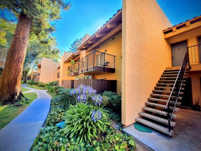 Beautifully Remodeled Second Floor Condo A... - Beautifully Remodeled Second Floor Condo A...