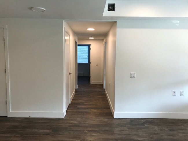 Building Photo - Magnolia House Apartments