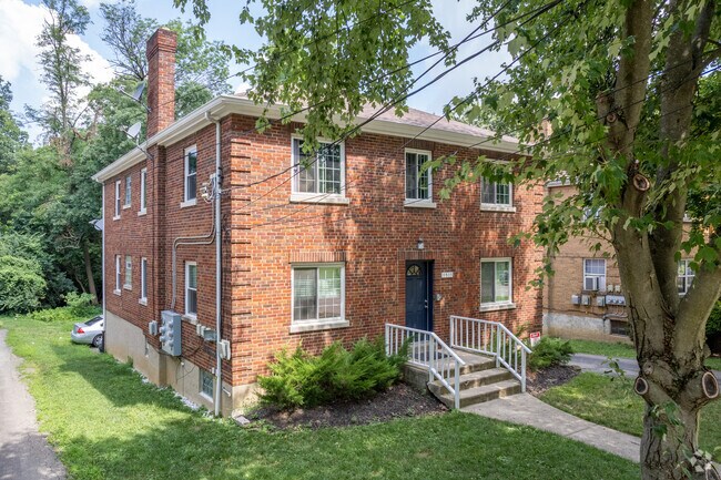 Building Photo - 5529-5533 Bosworth Pl