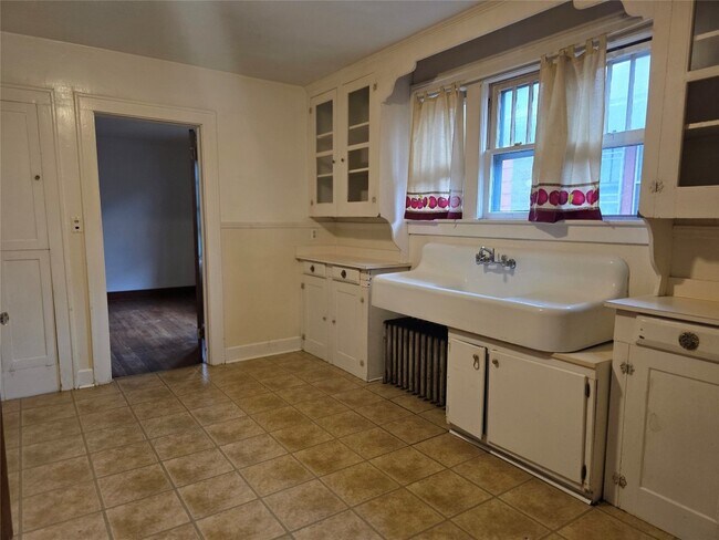 Foto del edificio - 311 Oak Hill Ave