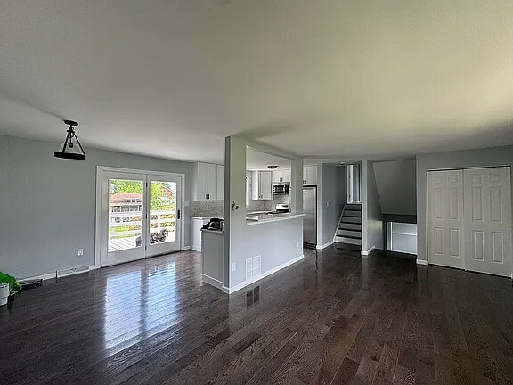 Foto del edificio - 316 Mindy Ave