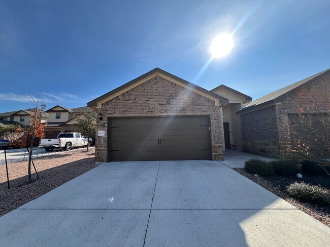Foto del edificio - Luxury 3/2 Duplex in Seguin, Texas