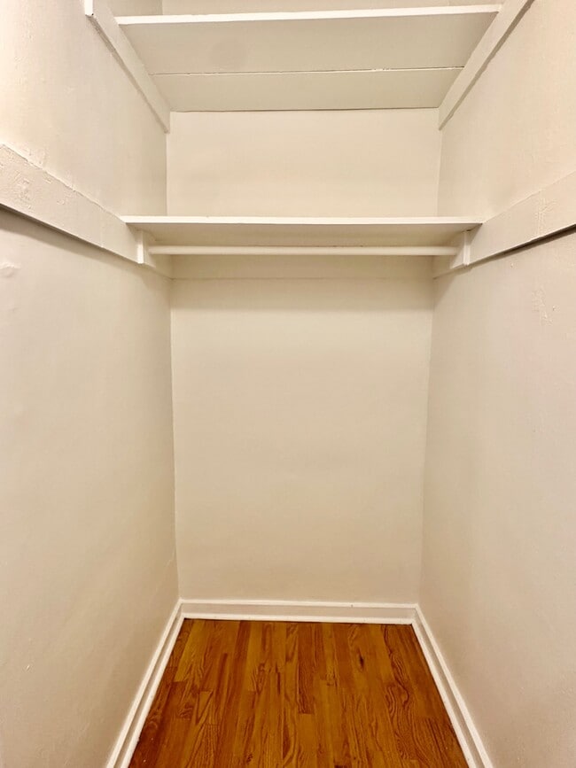 Building Photo - 328 W 83rd St