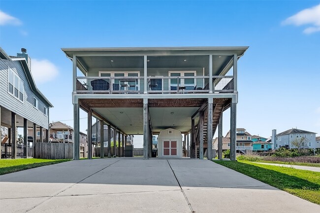 Building Photo - 1300 Menard Ave