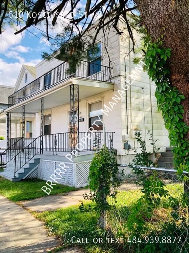 Foto principal - Bright and sunny 2 bedroom with washer/dryer