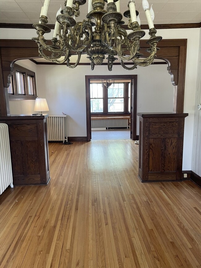 Building Photo - 1077 Earl St