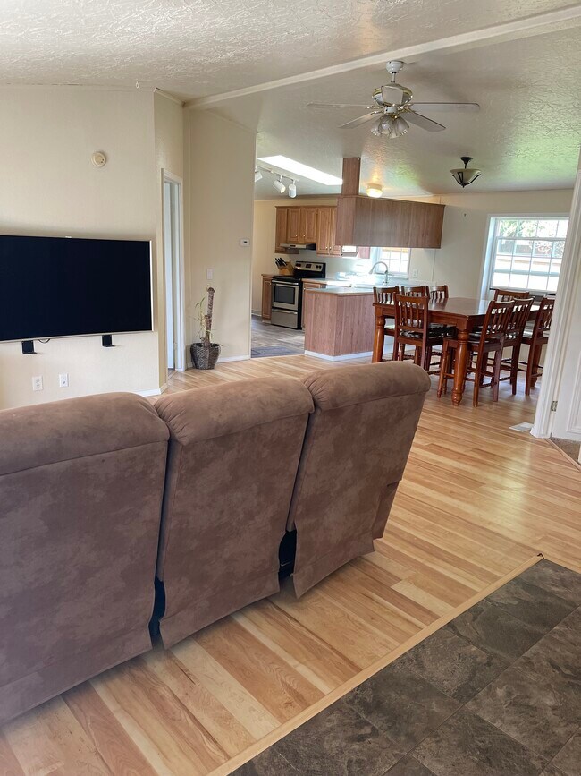 12204 SE 192nd St, Renton, WA 98058 House Rental in Renton, WA