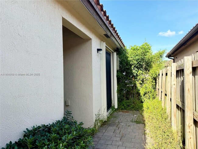 Foto del edificio - 3472 SE 3rd St