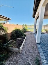 Building Photo - 4775 E Beacon Ridge Dr