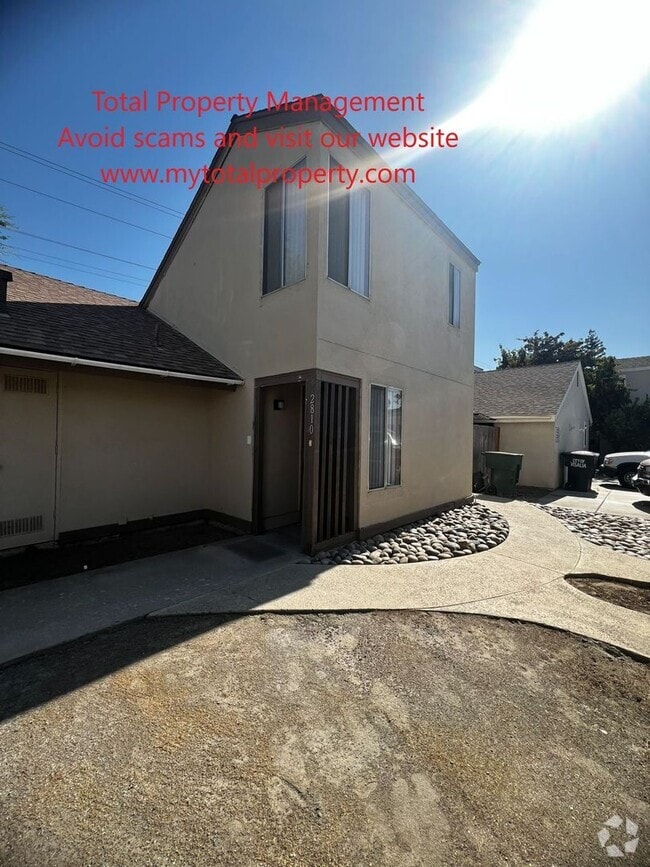 Building Photo - 2810 W Caldwell Ave