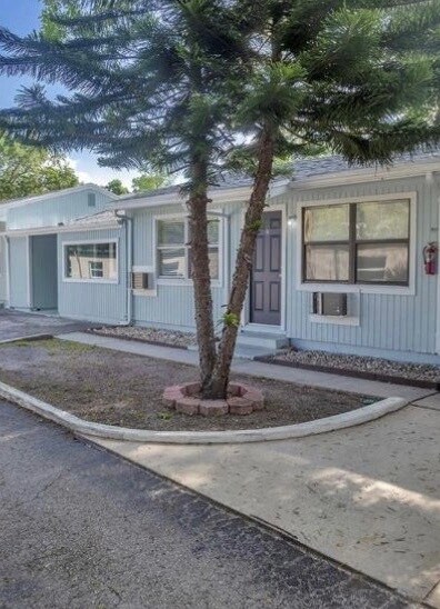 Building Photo - 1102 Sunset Point Rd