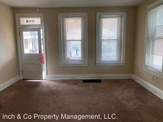 Foto del edificio - 5 br, 1.5 bath House - 603 Dallas St