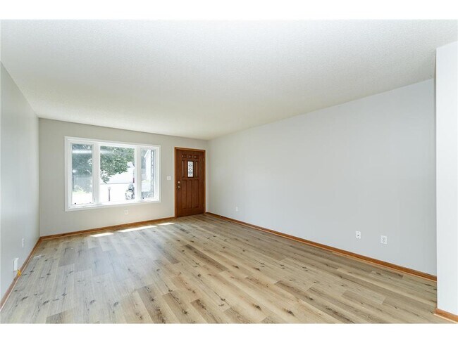 Foto del edificio - 3323 7th St NW