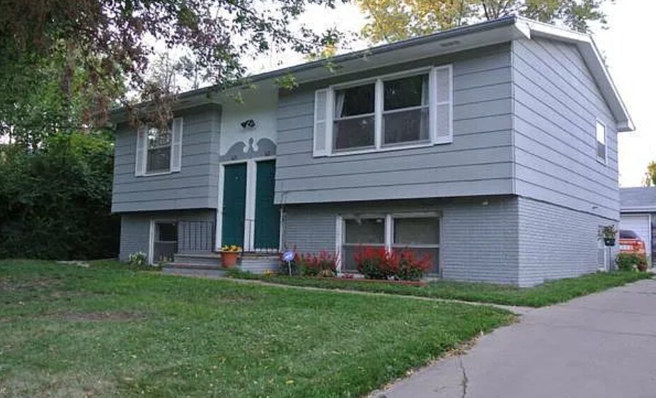 Primary Photo - 2710 O Ave NW