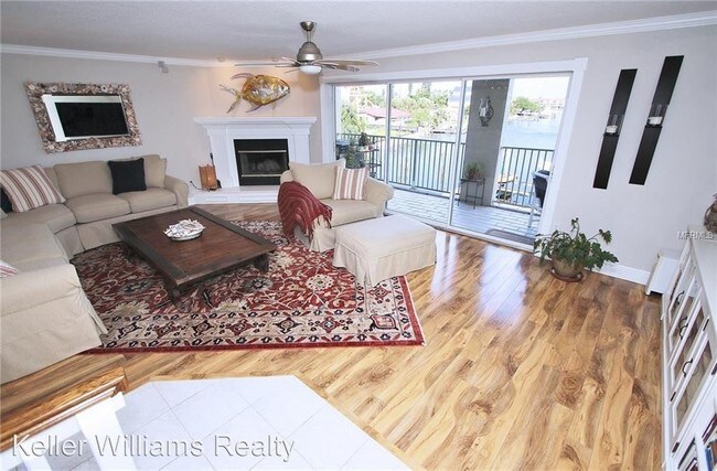 Building Photo - 3 br, 2.5 bath House - 156 117th Avenue