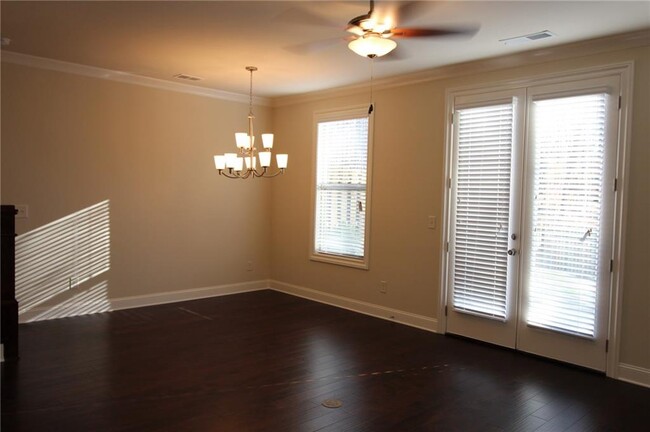 Building Photo - 3880 Glenview Club Ln