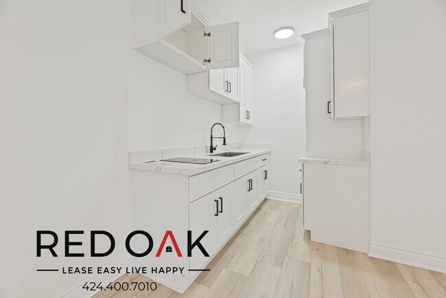 Foto del edificio - 744 1/4 Beacon Avenue-309