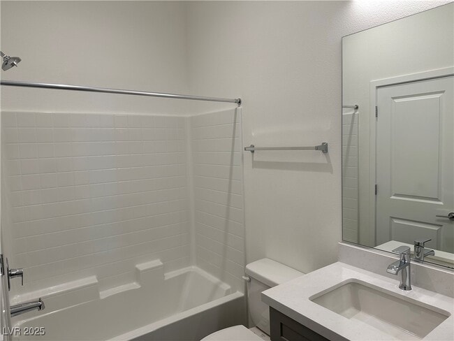 Foto del edificio - 1180 Blossom Pt St