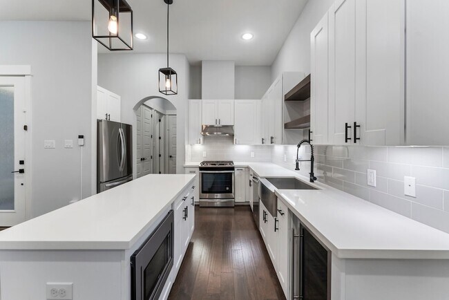 Foto del edificio - 113 Coronado St