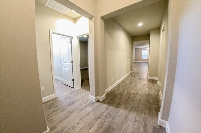 Foto del edificio - 14640 Antlia Dr