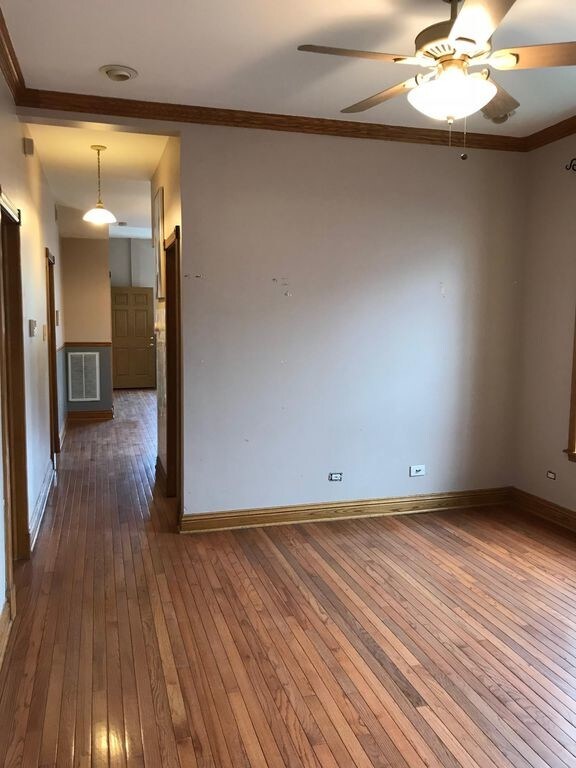Building Photo - 2033 N Kimball Ave