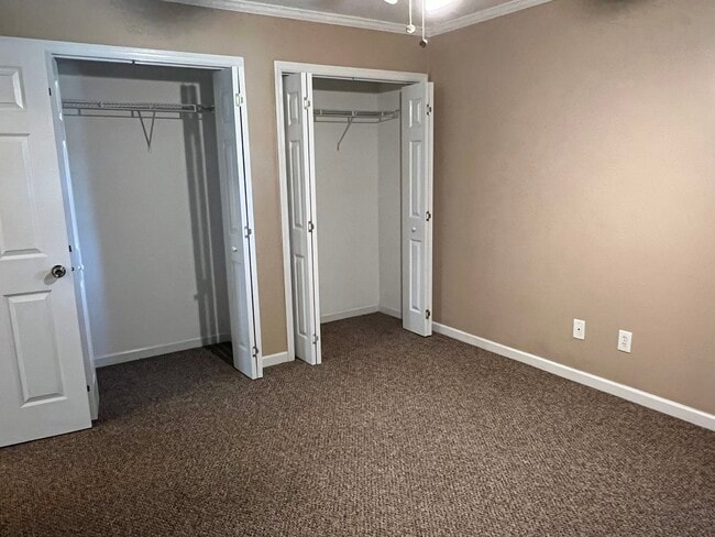 Building Photo - Walston Bridge Apartments