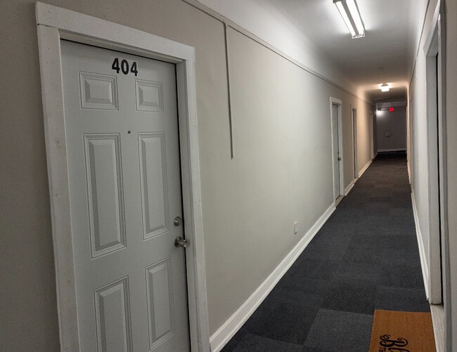 Building Photo - 3302 Kenilworth Ave