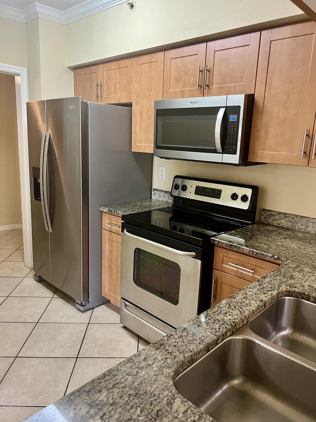Building Photo - 6426 Emerald Dunes Dr