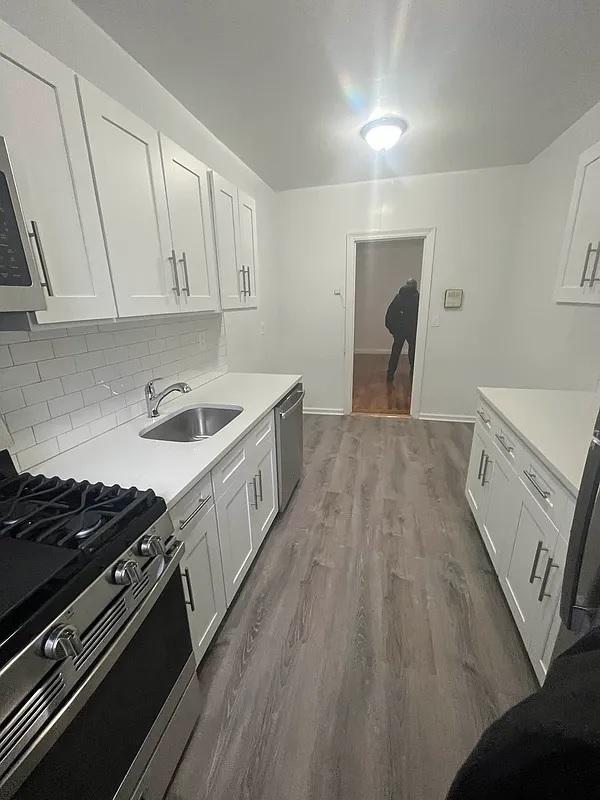 Primary Photo - 500 W 235th St