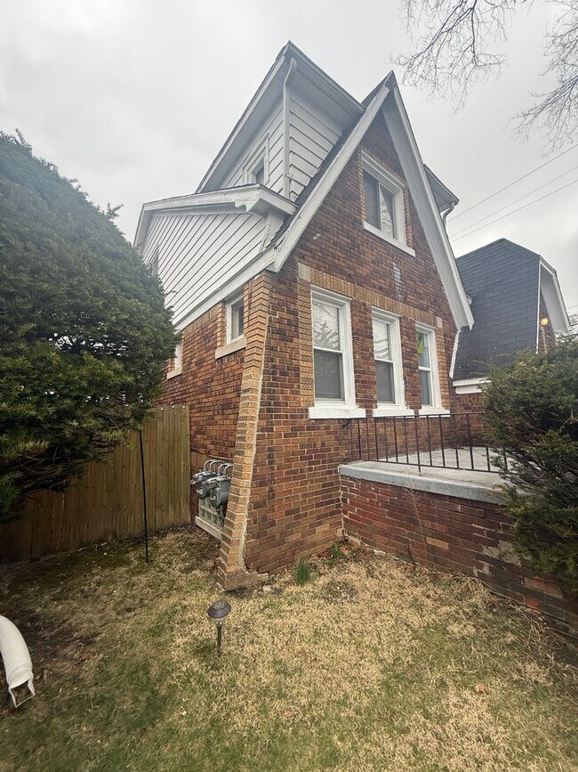 Foto del edificio - 12847 Maiden St
