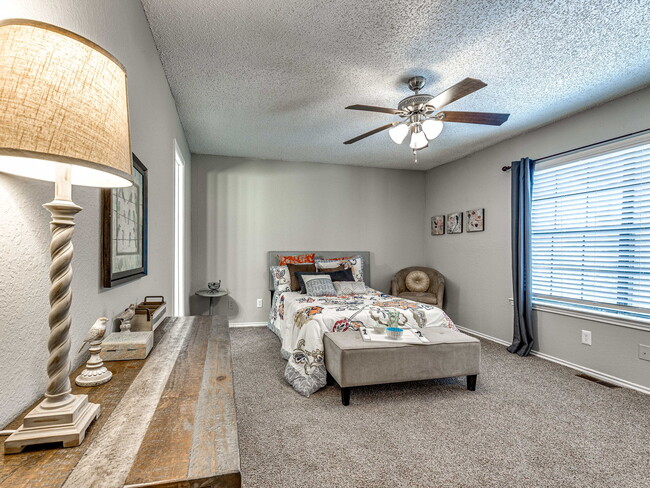Building Photo - Windsor Place Townhomes
