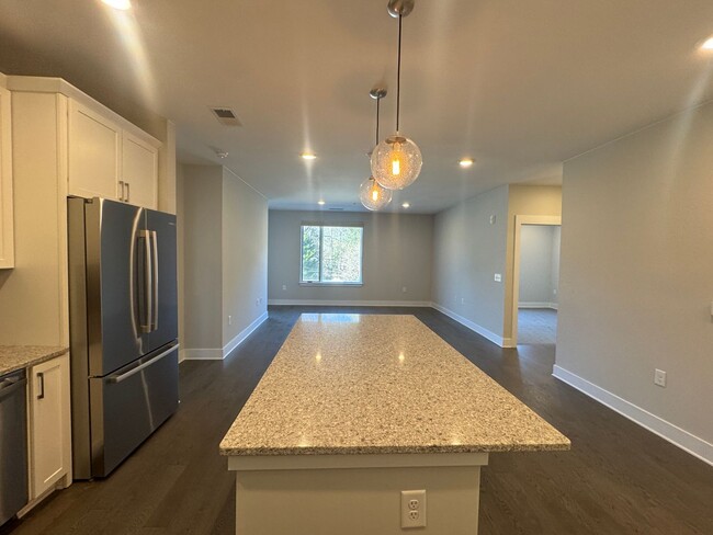 Foto del edificio - 2 Bedroom | 2 Bath Downtown Cary Chatham W...