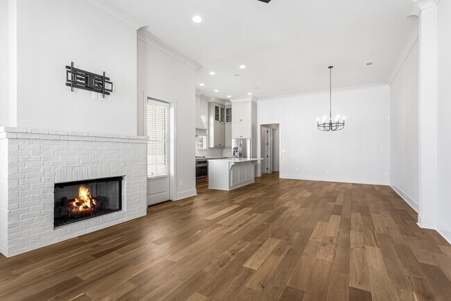 Foto del edificio - 10758 Moss Grove Ln