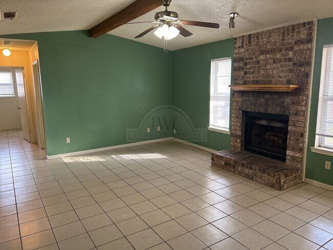 Foto del edificio - 2608 Jade Rd