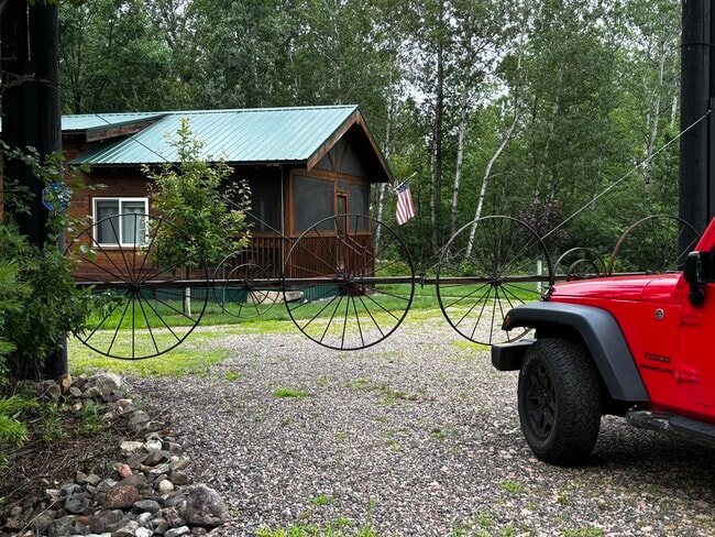 Building Photo - 2819 Erin Ln