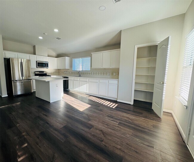 Building Photo - 9530 Flying Eagle Ct