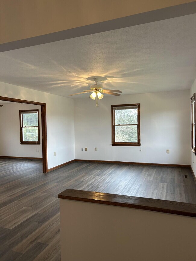 Foto del edificio - 322 Junction Rd